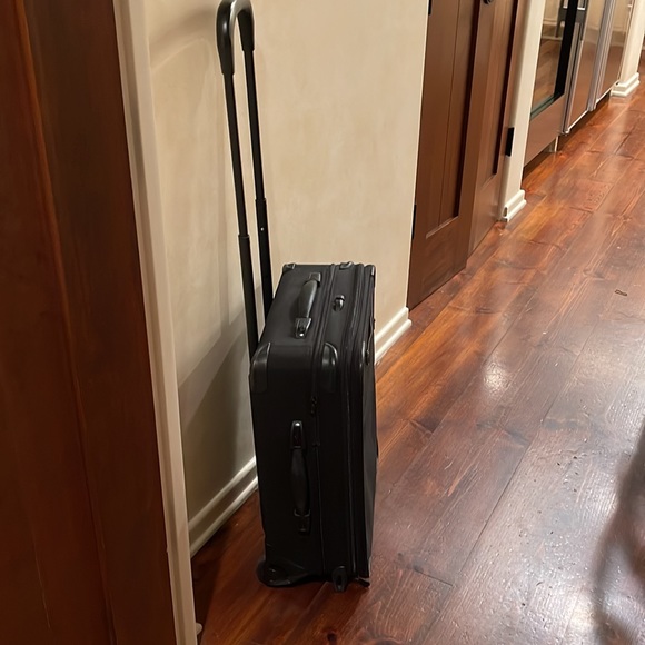 Briggs & Riley Carry-on Spinner - Picture 6 of 14